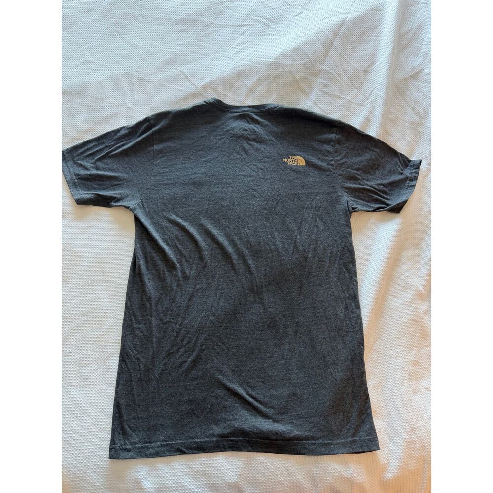 The North Face T-Shirt Men’s Size Large - Picture 4 of 4